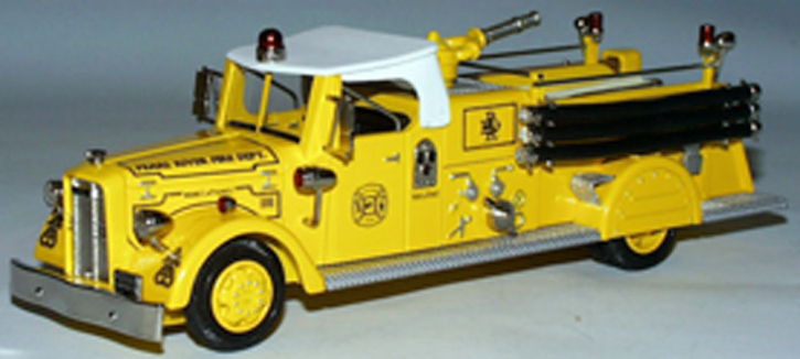 1940 Ward La France Pumper Pearl River gelb 1/43 Fertigmodell
