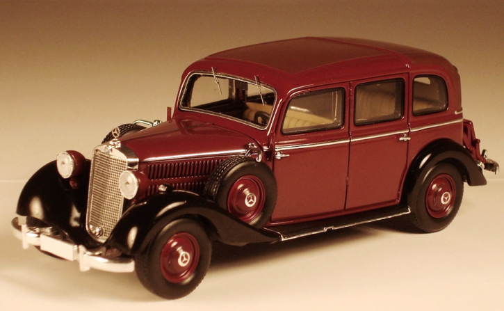 1936-1940 Mercedes-Benz 260D Pullman Landaulet fermé rouge-noir 1/43 tout monté