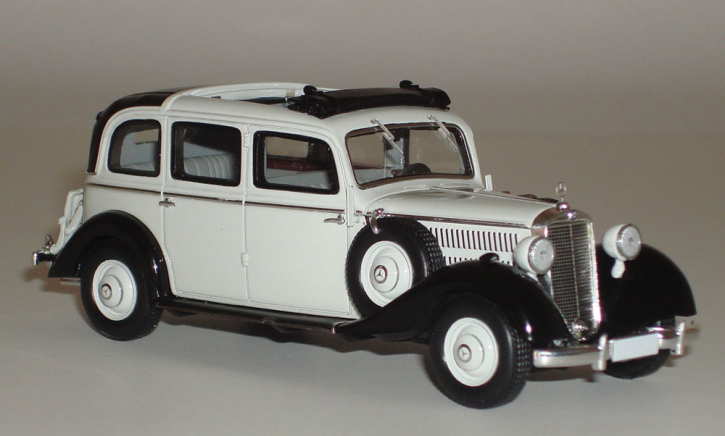 1936-1940 Mercedes-Benz 260D Pullman Landaulet arrière fermé toit ouvert 1/43