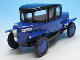 1921 Rumpler Sedan (IA - 2394) two tone blue 1/43 ready made