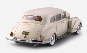 1941 Packard 180 7 Persons Sedan beige 1/43 ready made