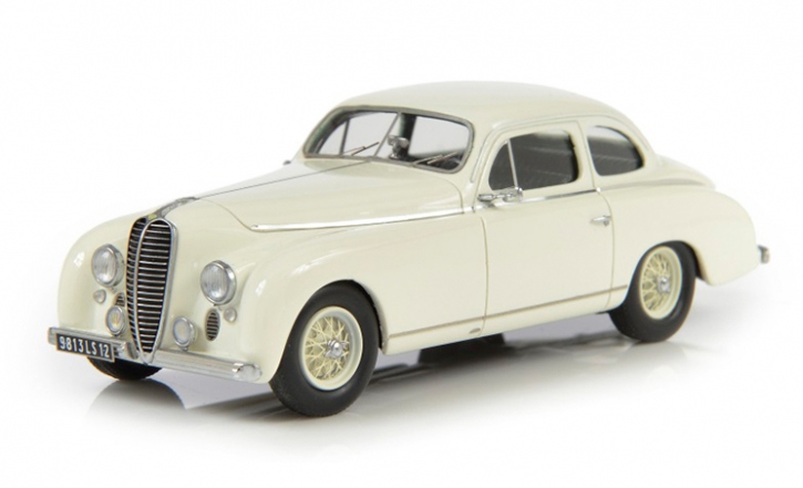 1949-50 Delahaye 135M  Coupe by Guillore white 1/43 ready made