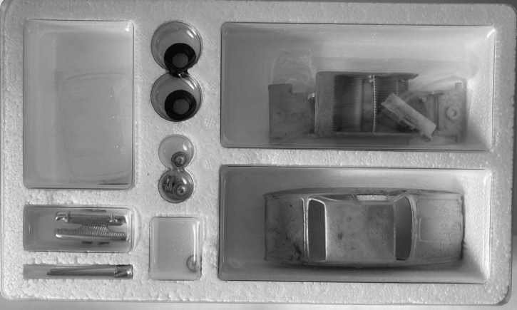 1960 Ford 17 M "Badewanne" non peint 1/43 métal blanc/étain kit