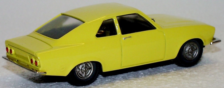 1970 Opel Manta A Restposten Sonderpreis gelb 1/43 Zinnlegierung Fertigmodell
