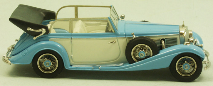 1939 Mercedes 540K Cabriolet B, Dach offen hellblau-weiss 1/43 Zinnlegierung