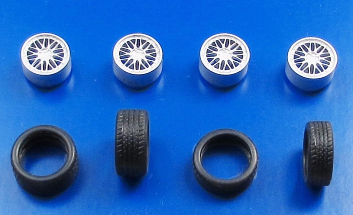 Radset 202-03 4x Felge Design BBS + Reifen unlackiert 1/43 Bausatz