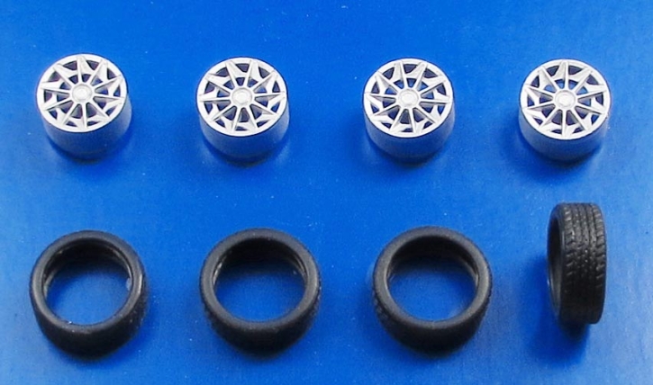 Radset 208-02 4x Felge R/L Design rotiform_cvt R/L + Reifen unlackiert 1/43