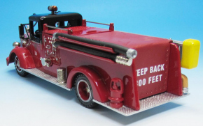 1951 Mack Pumper Model L Typ 95 Eng. Co. 24 Chicago, IL rouge 1/43 tout monté