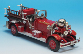 1931 Ahrens-Fox MS4 Pumper Reg. 1780 N.Bellemore, NY rouge 1/43 tout monté