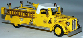 1940 Ward La France Pumper Pearl River gelb 1/43 Fertigmodell