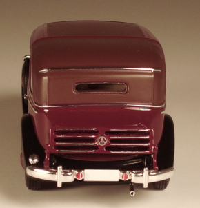1936-1940 Mercedes-Benz 260D Pullman Landaulet geschlossen rot-schwarz 1/43