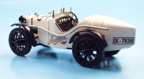 Austin Seven Walter Bäumer 1932-34 Werk Rennwagen weiss 1/32 Fertigmodell