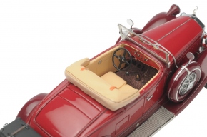 1930 Pierce Arrow Model B roadster, open roof two tone red 1/43 ready made
