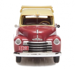 1949-53 Chevrolet Suburban with side skirts and door rear red-beige 1/43