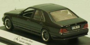 1991-1997 Mercedes-Benz 600 SEL W140 AMG Limousine blauschwarz met. code 199