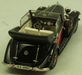 1939 Mercedes 540K Cabriolet C, Dach offen schwarz-rot 1/43 Zinnlegierung