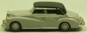 1954-1955 hellgrau 1/43 Zinnlegierung Fertigmodell