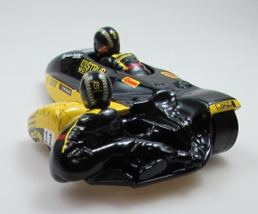 side-car "Moto Boutique" Schlosser/Hauser (CH) sans Figures jaune-noir 1/18